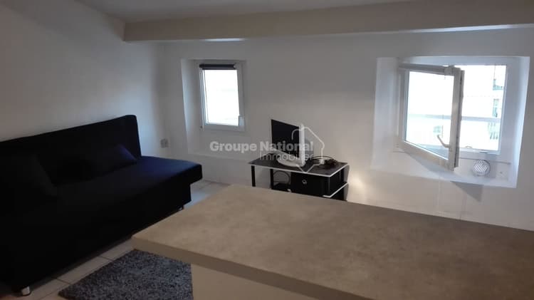 A louer beau studio à Fréjus