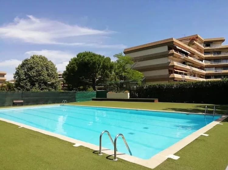 Appartement T5 – Résidence Les Collines d’Estanove, Ascenseur, p