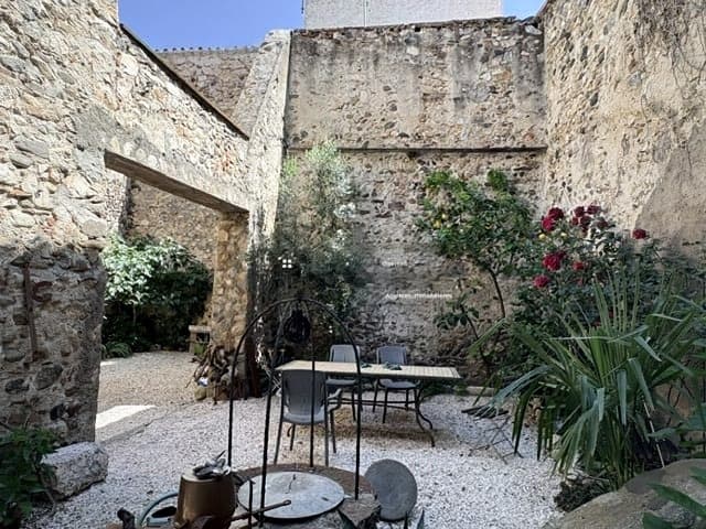 Maison de charme avec jardin,terrasse et solarium
