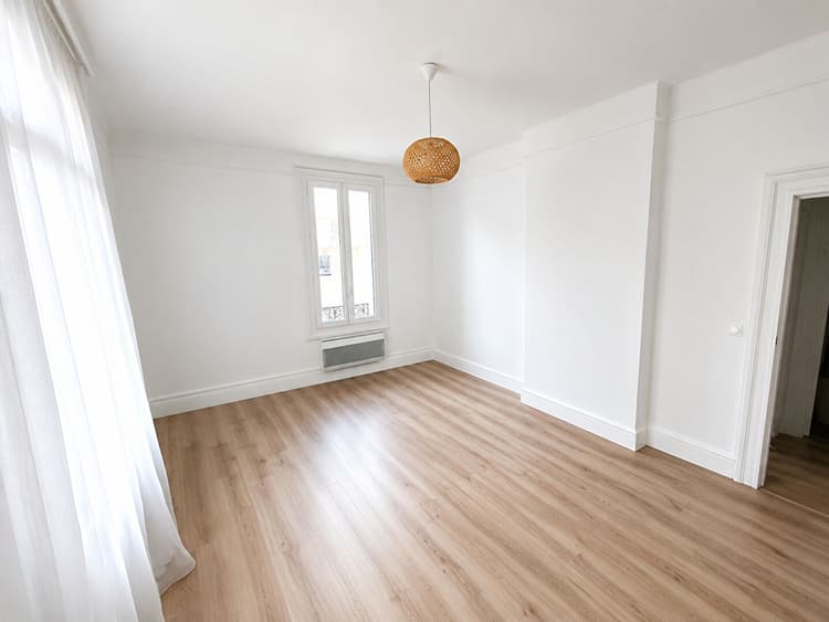 Montpellier Comédie ? Appartement 91 m² traversant, lumineux, dernier étage avec balcons