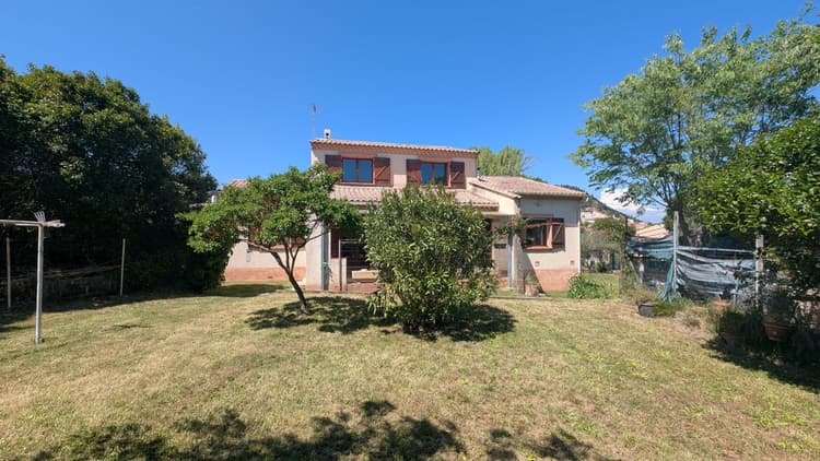 À VENDRE VILLA T5 125M² SUR 835 M² À GONFARON