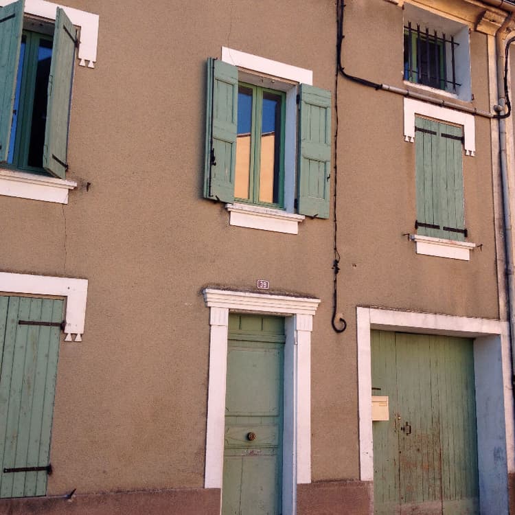 GRANDE MAISON DE VILLAGE T6 - GINASSERVIS