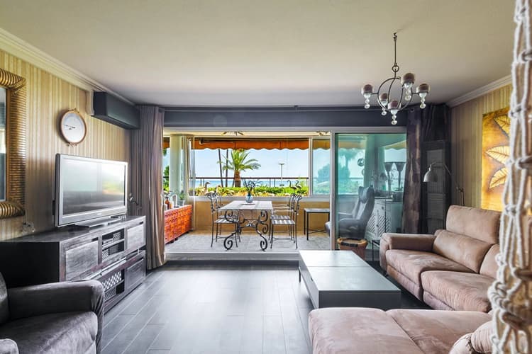 Appartement 2 pièces en Front de mer avec vue mer panoramique -
