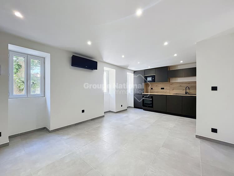 Appartement Aubignan centre 3pièce(s) 58 m2 entièrement rénové avec équipements neufs