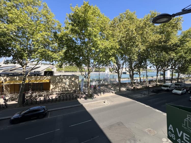 Berges du Rhône/T6/haussmannien