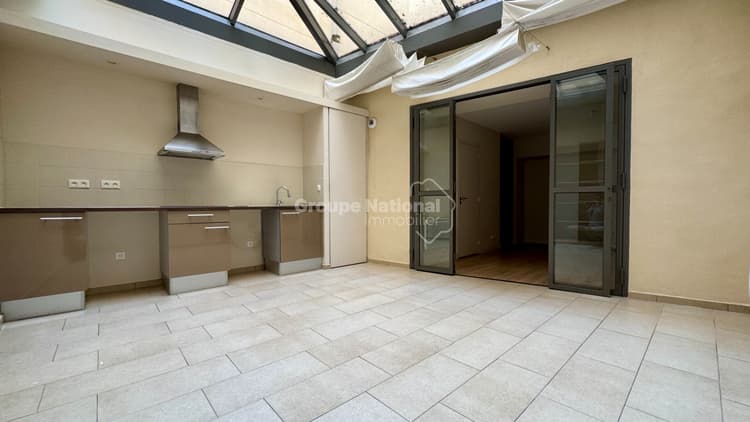 À vendre - Appartement P1 de 37,45 m² Idéal investisseur Nîmes, proche Écusson