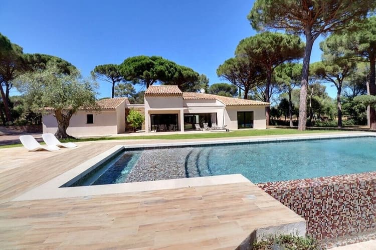 Maison Roquebrune Sur Argens 5 pièce(s) 370 m2