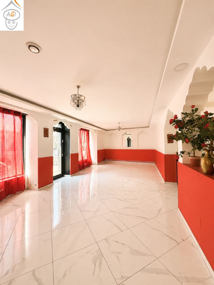 Local professionnel de 80 m²