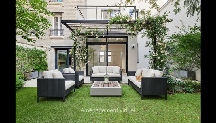 RARE - VILLA D EXCEPTION A BOULOGNE AVEC TERRASSE ET JARDIN