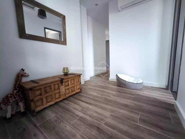 MONTEUX MAS DE VILLE DE 125 M² AVEC JARDIN