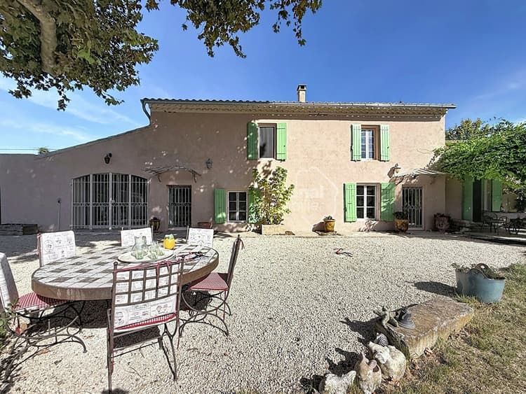 Mas 251m² Piscine Terrain 7102m²