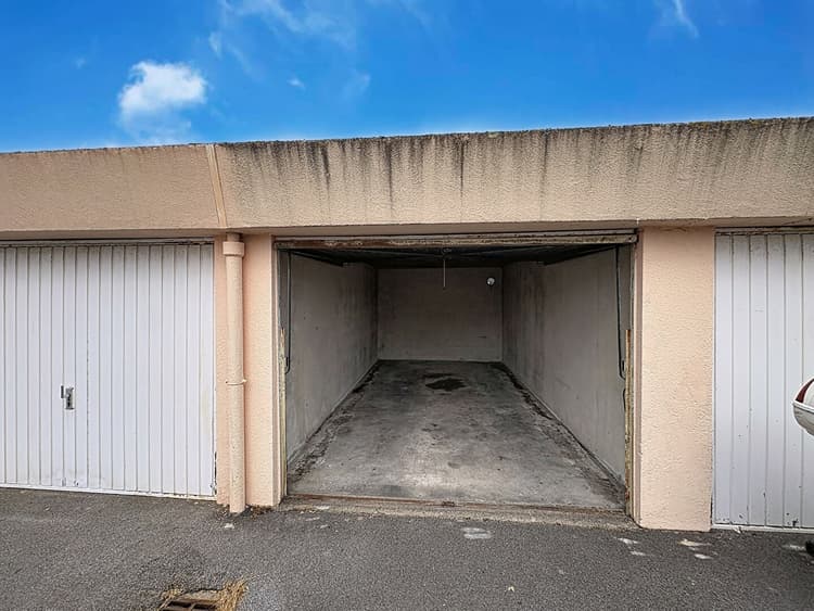 Box à vendre à Biarritz - Réf 69 - 56 000