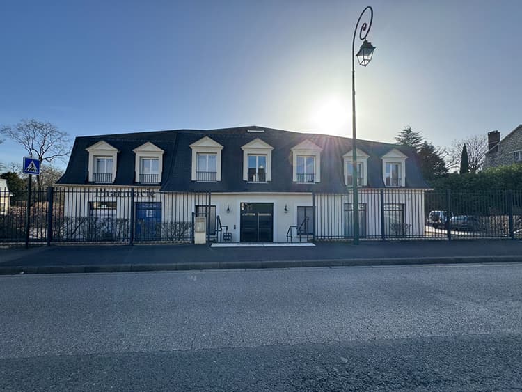 Bureaux 52 m2 - 5mn de Chantilly