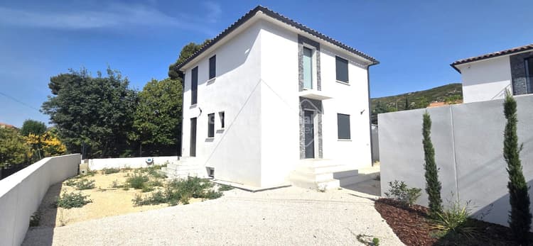 LE ROVE ! VILLA NEUVE de type 4 de 100 m² sur 426 m² de terrain avec terrasse et sous-sol de 50 m²