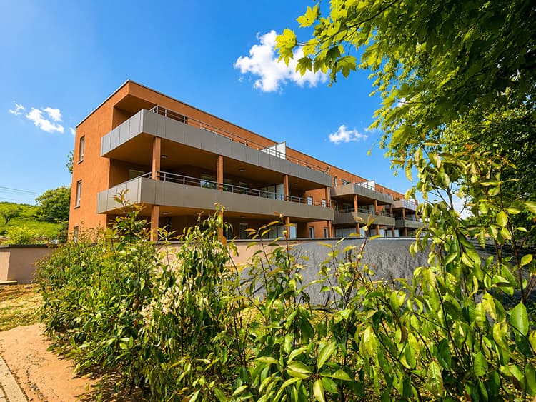 Superbe F3 dans residence de standing avec terrasse et garage