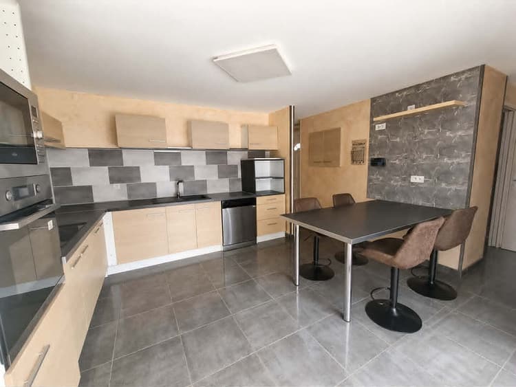 Maison Bruay Sur L Escaut 7 pièce(s) 261 m2