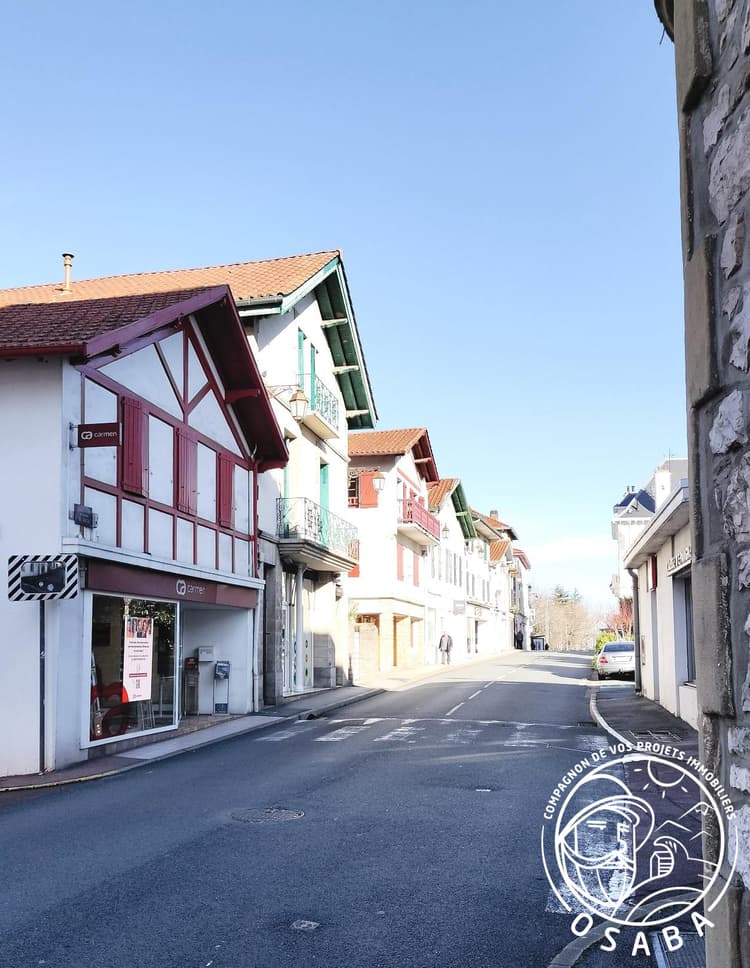 Local commercial Hendaye