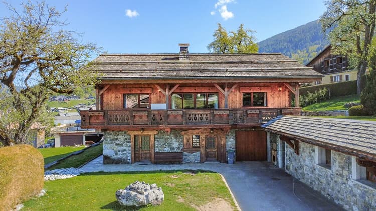 Chalet authentique au coeur des Carroz d'Arâches