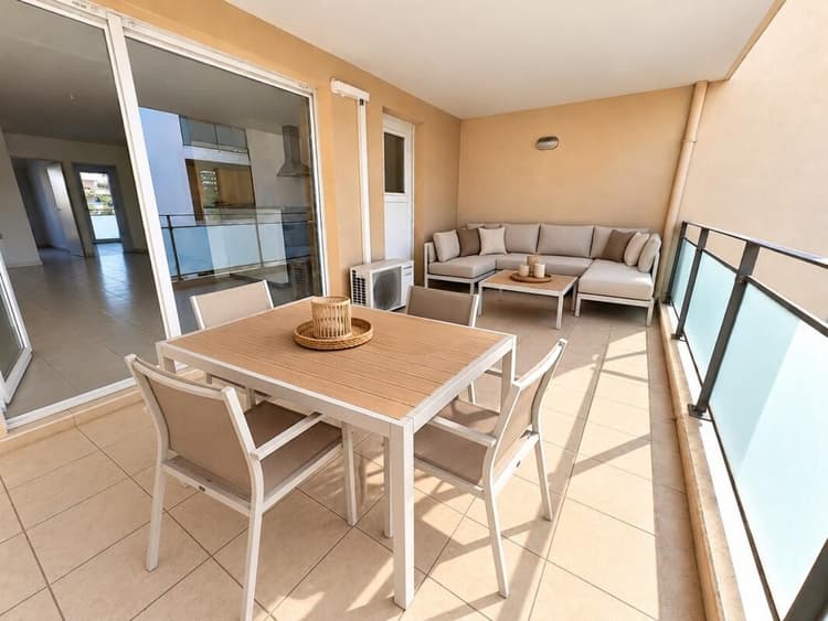 Appartement T3, avec terrasse et garage / proche du centre-v
