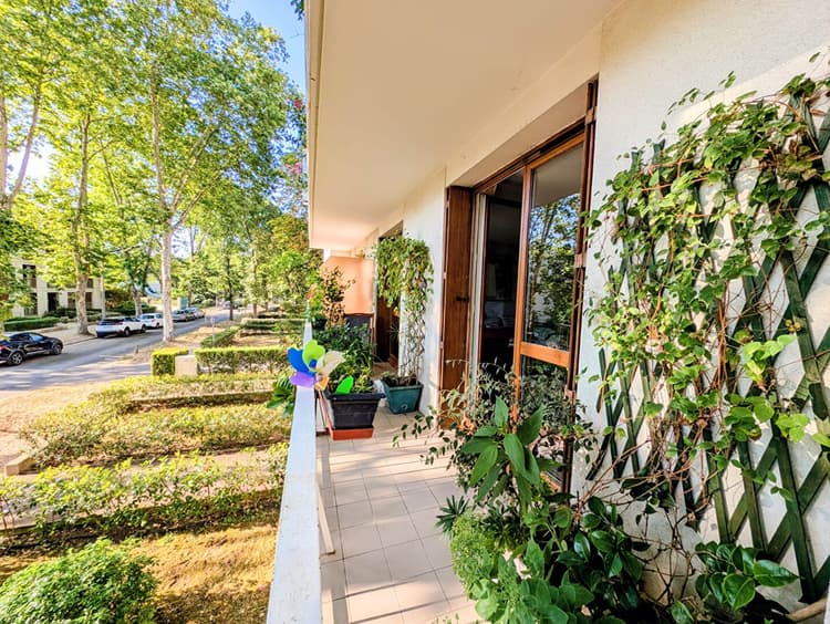 MAISONS-LAFFITTE - Appartement 4 pièces de 80 M² + balcons + cave + séchoir + parking extérieur