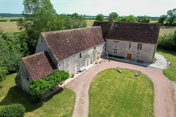 Propriété de caractère avec gîtes entre FALAISE et ARGENTAN