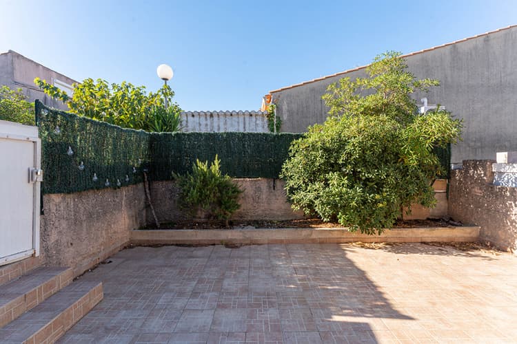 EXCLU À VENDRE - Pavillon T3 à Sausset les Pins avec terrasse et parking