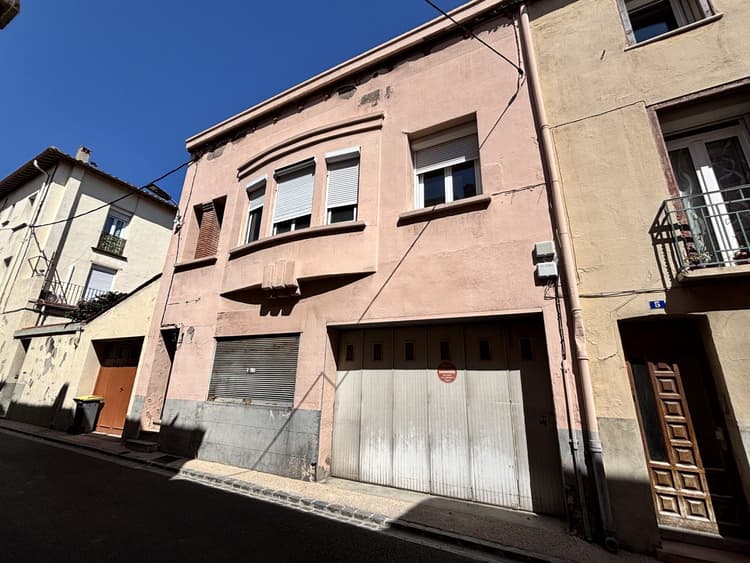 Maison de ville des années 1940 avec grand garage Proche co