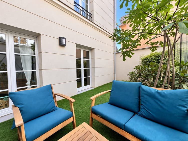 Appartement 3 pièces aen rdc avec terrasses