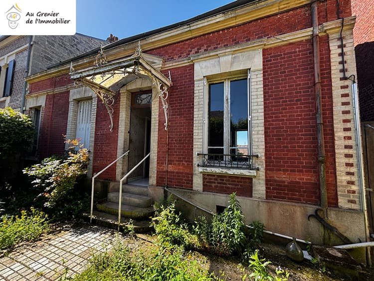 Maison 3 pièces avec sous sol total et grenier aménageable à vendre à Montataire - Travaux à prévoir