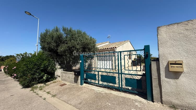 Villa de Plain Pied à Sernhac, Proche Commerces