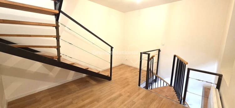 COUP DE COEUR AU ROVE pour cette jolie maison de ville de type 3/4 de 110 m² avec terrasse !!!