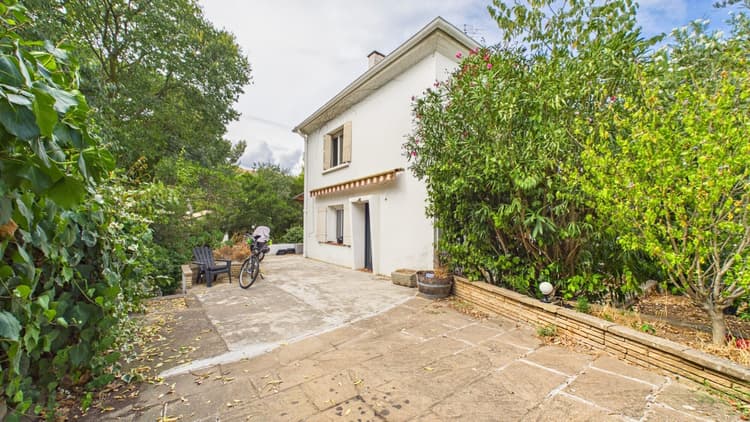 Maison des années 50 offrant un fort potentiel,