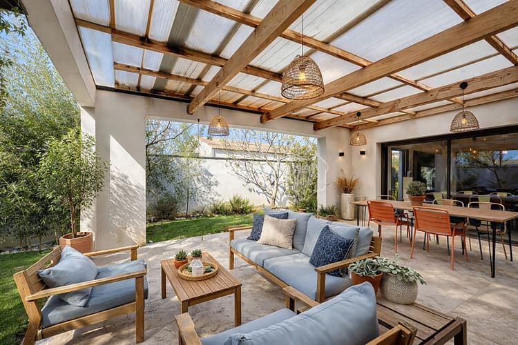 Maison contemporaine de plain-pied 130 m² Jardin & prestations premium Montfavet