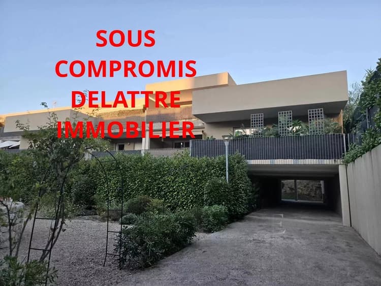 3 PIÈCES CONTEMPORAIN AU CŒUR D’UNE RÉSIDENCE FAMILIALE