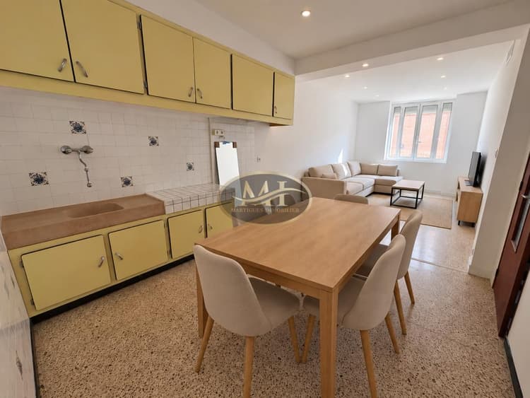 APPARTEMENT DE TYPE 3 renové dans maison de ville