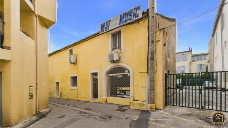 GRAND LOCAL COMMERCIAL NARBONNE