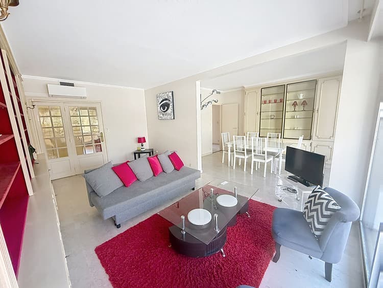 Appartement 3 chambres de 113 m² avec garage ? Proximité immédiate des Remparts