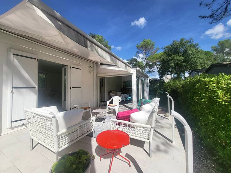 MOBIL-HOME - FREJUS