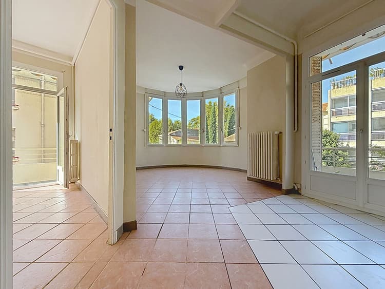 Appartement Avignon T4 proche du centre avec 2 terrasses et cave