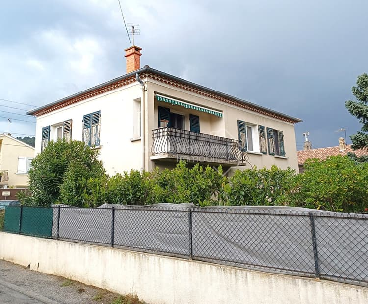 VILLA AVEC 2 LOGEMENTS