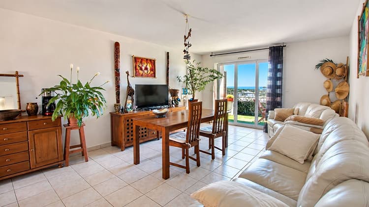 EXCLUSIVITÉ : T4 avec vue mer et grand garage à Saint-Raphaël