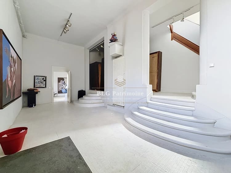 Ensemble immobilier d'exception – 1 695 m² – Aux portes de La Dé