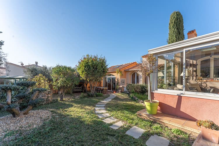 A VENDRE - Maison de plain pieds Coeur de Village T6 - Sausset-les-Pins avec garage