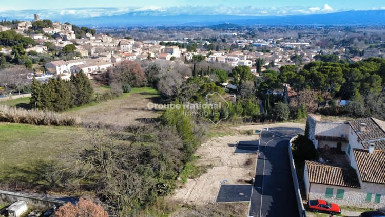 CHATEAUNEUF DE GADAGNE TERRAIN CONSTRUCTIBLE 478 m² — Lotissement calme
