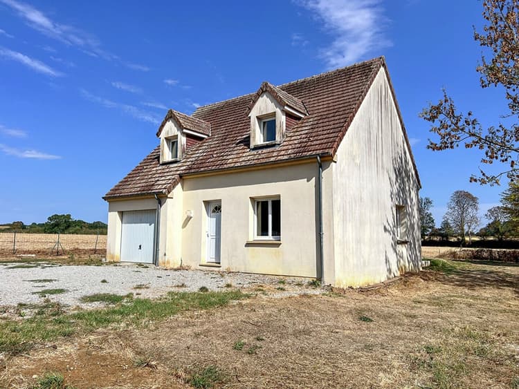 Pavillon à la campagne avec 8 800 m² de terrain proche Sées