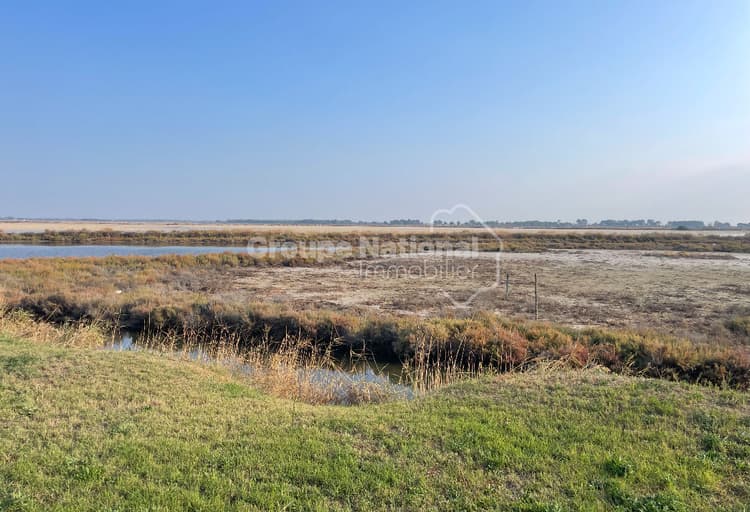 Bel appartement P3 au Grau-du-Roi avec vue sur les salins avec parking