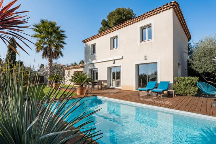 LES TROIS LUCS 13012 - MAISON FAMILIALE AVEC PISCINE