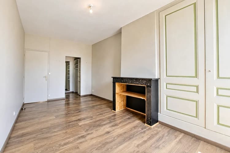T4 - LYON 7 - 85 m²