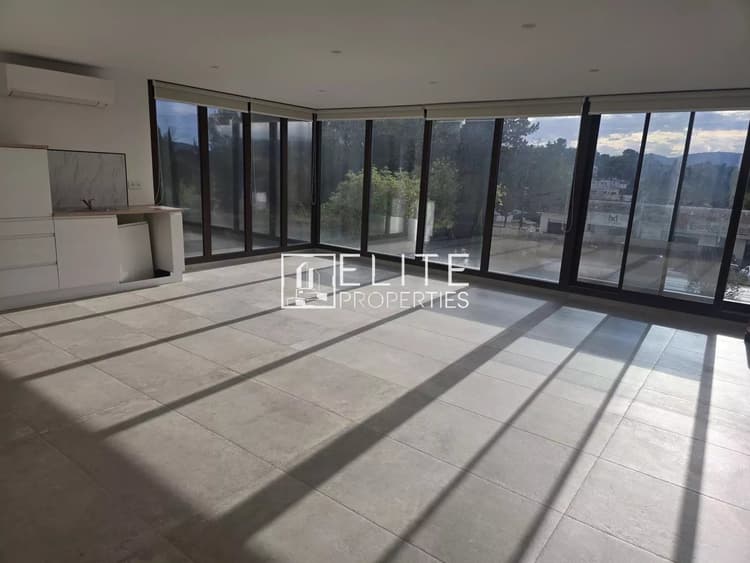 LOCAL COMMERCIAL NEUF 1ER ETAGE GRASSE