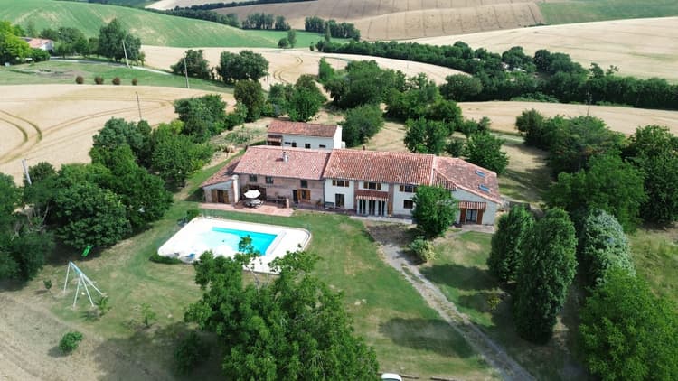 Propriété d'exception à Cintegabelle 520 m² habitables